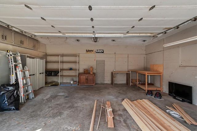 495 Zuger Court, Crestline, CA 92325