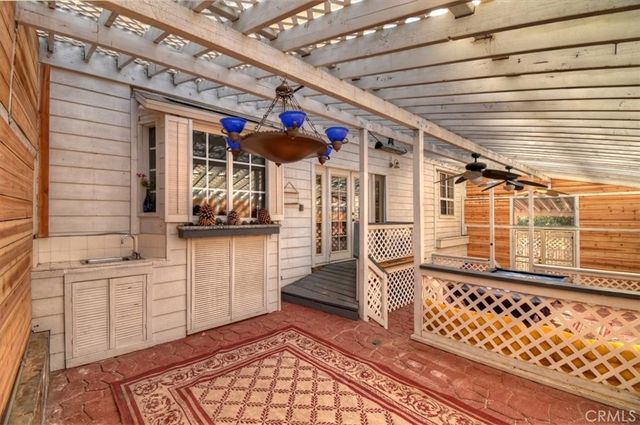 495 Zuger Court, Crestline, CA 92325