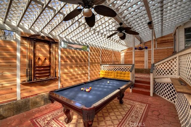 495 Zuger Court, Crestline, CA 92325