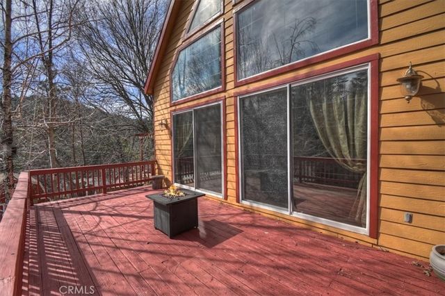 495 Zuger Court, Crestline, CA 92325