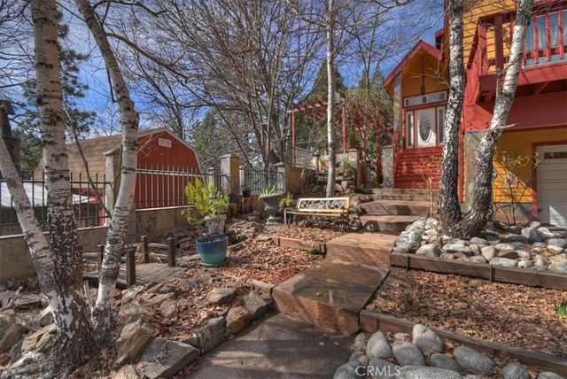 495 Zuger Court, Crestline, CA 92325