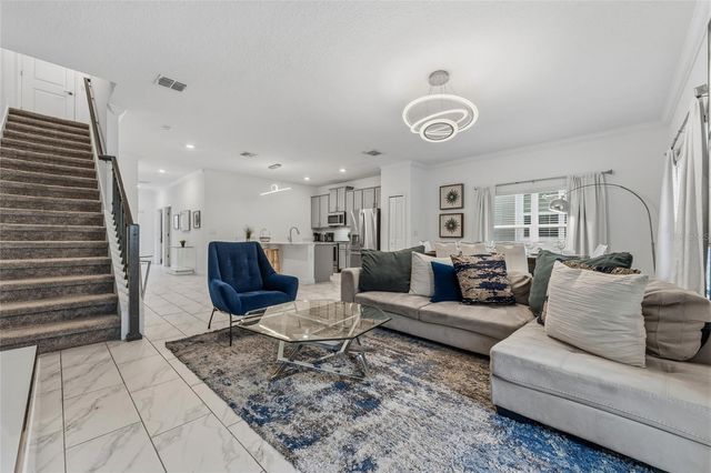 976 LEADER STREET, Davenport, FL 33896