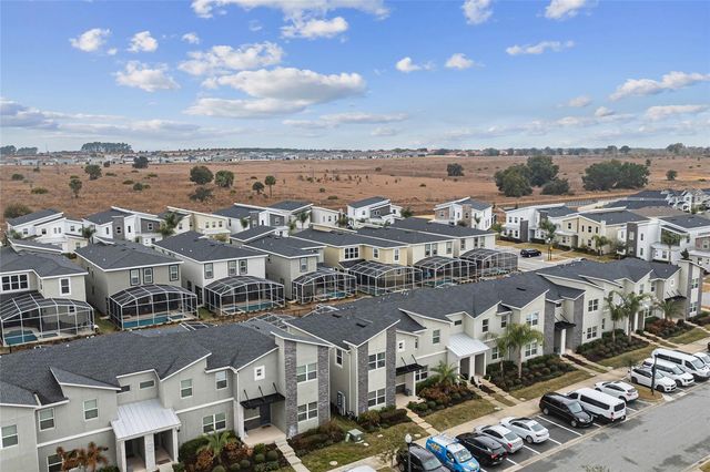 976 LEADER STREET, Davenport, FL 33896