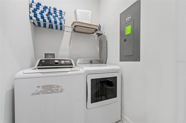 976 LEADER STREET, Davenport, FL 33896