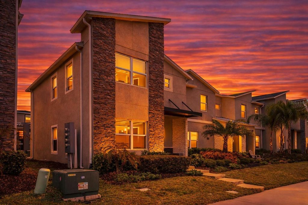 976 LEADER STREET, Davenport, FL 33896