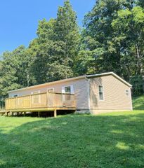 17557 Mckee Hill Road, Frazeysburg, OH 43822