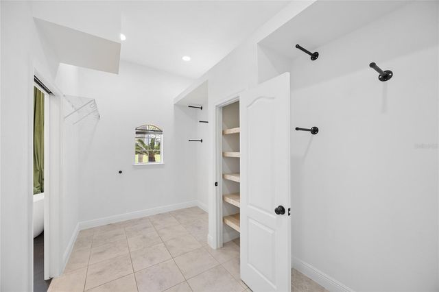 1233 VISTA HILLS DRIVE, Lakeland, FL 33813