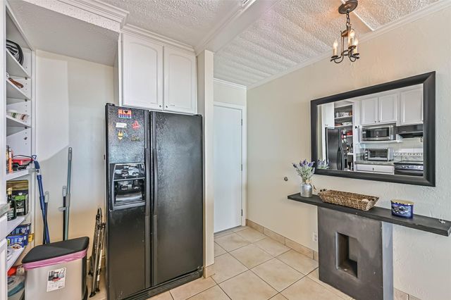 7310 Seawall Boulevard 807, Galveston, TX 77551