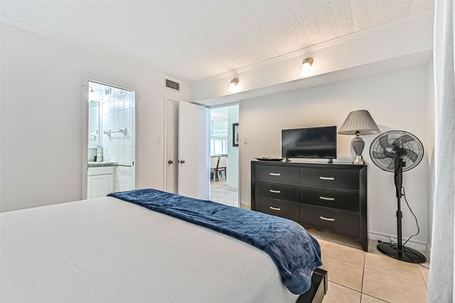 7310 Seawall Boulevard 807, Galveston, TX 77551