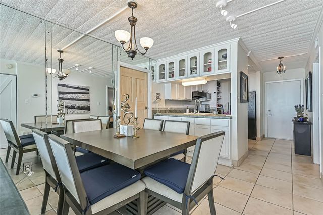 7310 Seawall Boulevard 807, Galveston, TX 77551