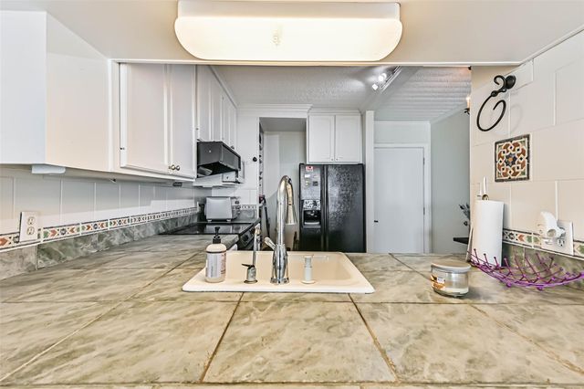 7310 Seawall Boulevard 807, Galveston, TX 77551