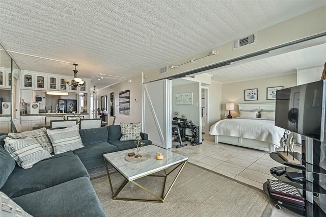 7310 Seawall Boulevard 807, Galveston, TX 77551