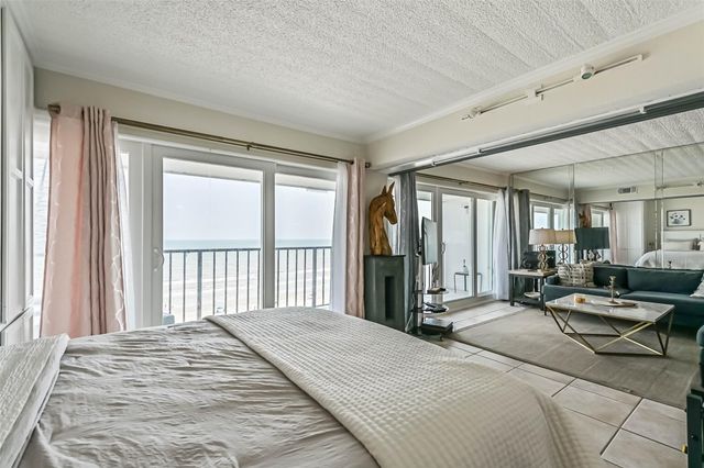 7310 Seawall Boulevard 807, Galveston, TX 77551