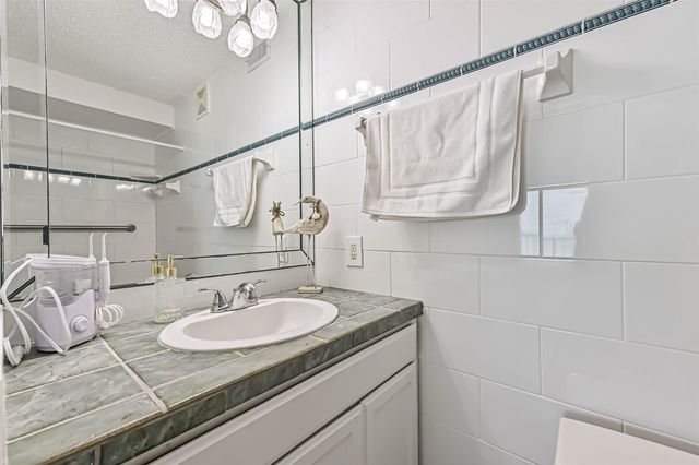 7310 Seawall Boulevard 807, Galveston, TX 77551