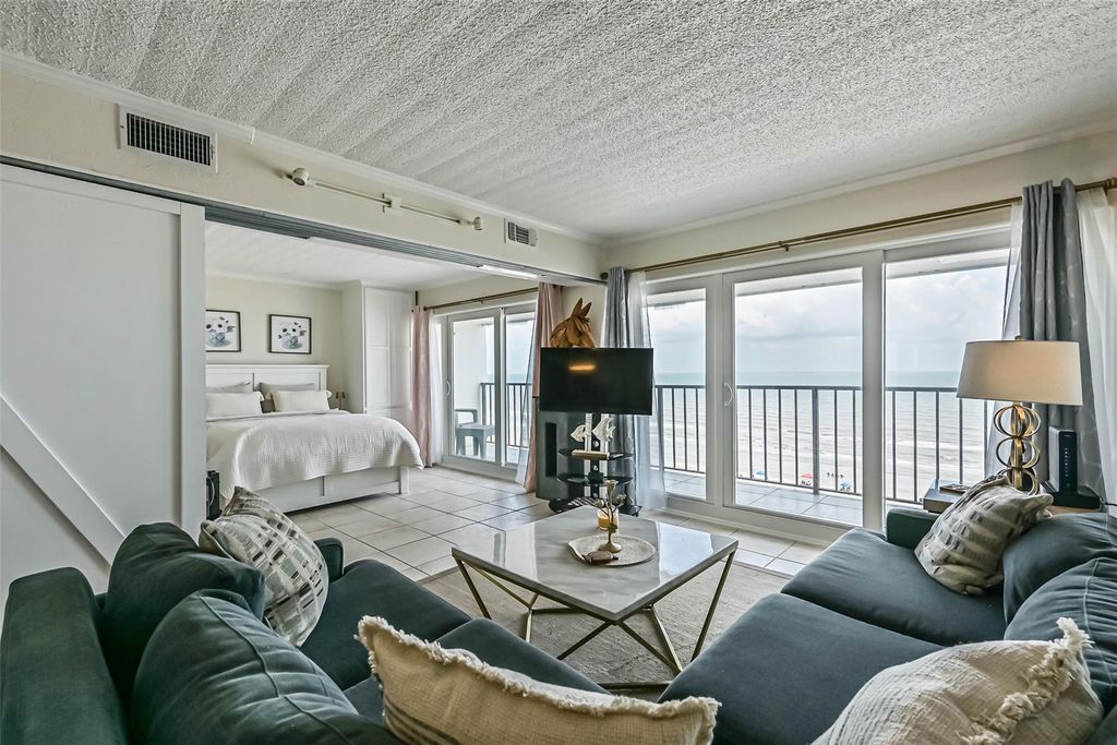 7310 Seawall Boulevard 807, Galveston, TX 77551