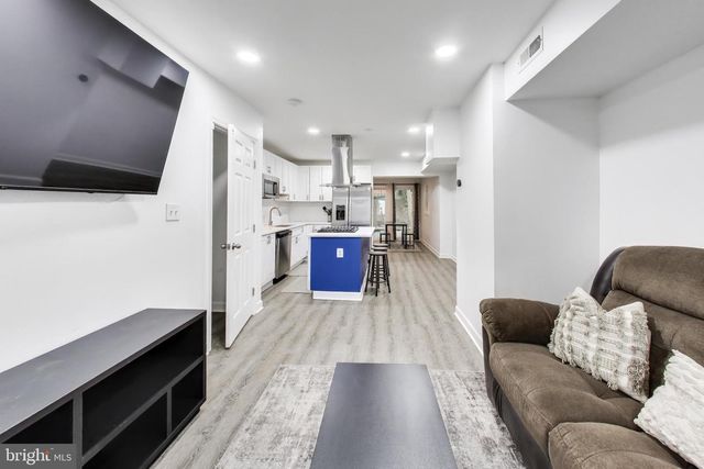 1310 DEXTER TER SE, Washington, DC 20020