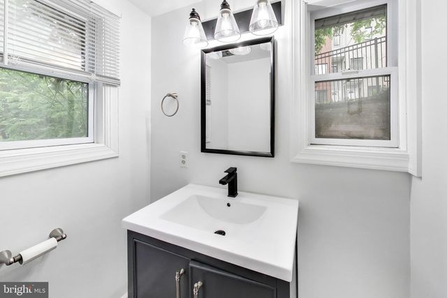 1310 DEXTER TER SE, Washington, DC 20020