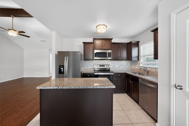 178 Presidents Way, Venus, TX 76084