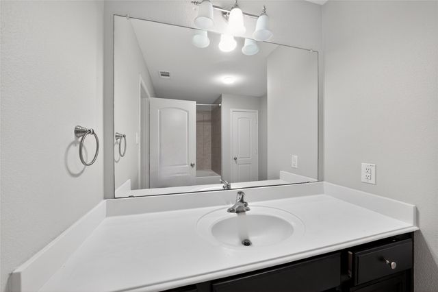 178 Presidents Way, Venus, TX 76084