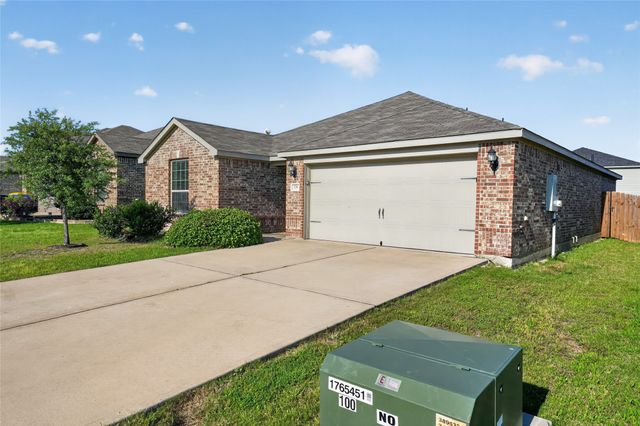 178 Presidents Way, Venus, TX 76084