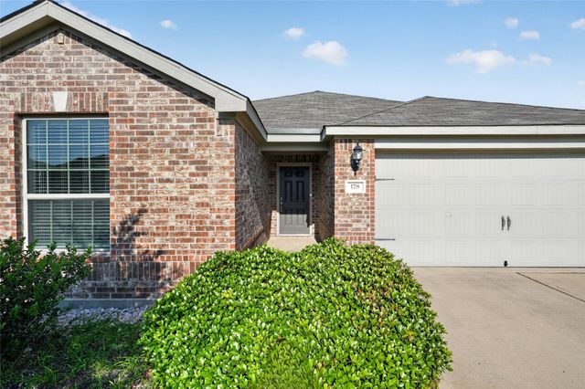 178 Presidents Way, Venus, TX 76084