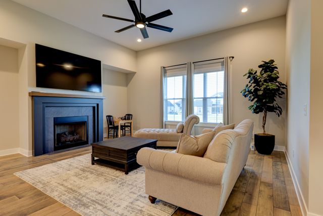 314 Clarabelle Ln, Clarksville, TN 37040