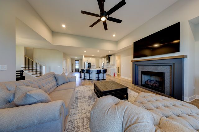 314 Clarabelle Ln, Clarksville, TN 37040