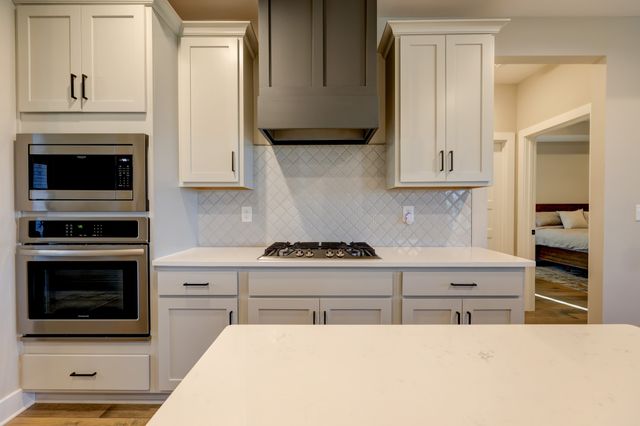 314 Clarabelle Ln, Clarksville, TN 37040