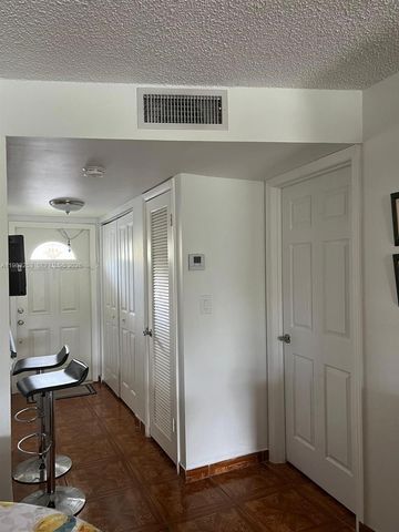 8305 Sunrise Lakes Blvd 103, Sunrise, FL 33322