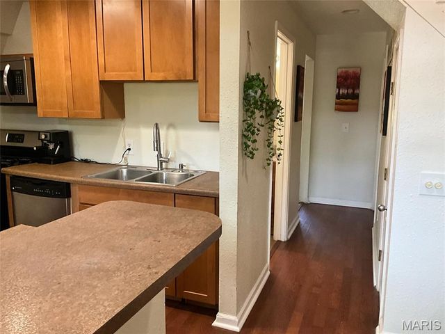 103 Branch Drive, Edwardsville, IL 62025