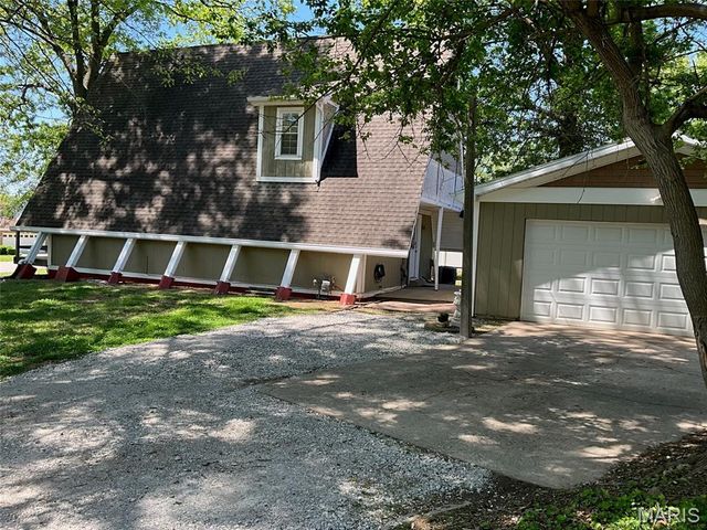 103 Branch Drive, Edwardsville, IL 62025