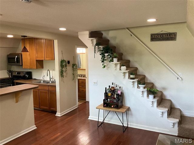 103 Branch Drive, Edwardsville, IL 62025