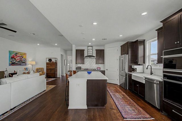 247 Carolina Jasmine DR, San Marcos, TX 78666