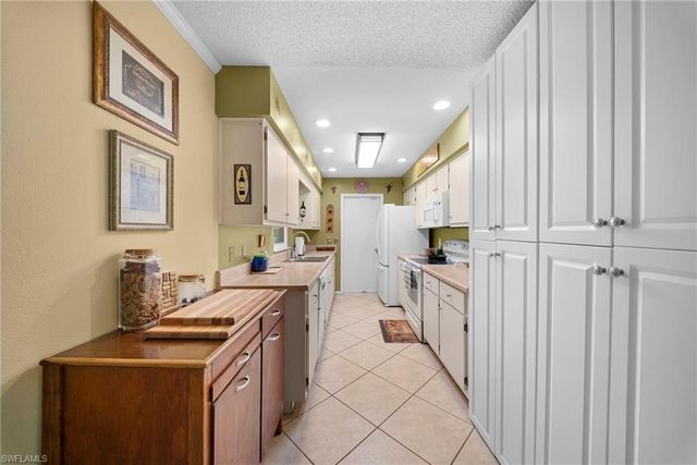 19016 Murcott DR E, Fort Myers, FL 33967