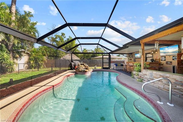 19016 Murcott DR E, Fort Myers, FL 33967