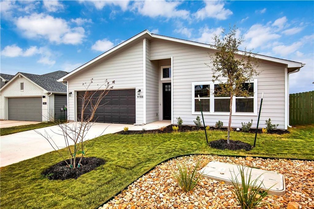 9708 Evening Canopy DR, Manor, TX 78653