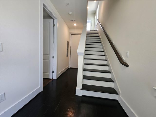 2401 Crawford Street C2A, Houston, TX 77004