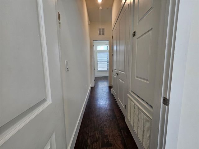 2401 Crawford Street C2A, Houston, TX 77004