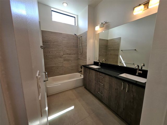 2401 Crawford Street C2A, Houston, TX 77004