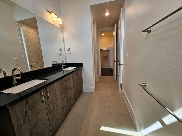 2401 Crawford Street C2A, Houston, TX 77004