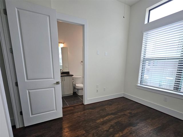 2401 Crawford Street C2A, Houston, TX 77004