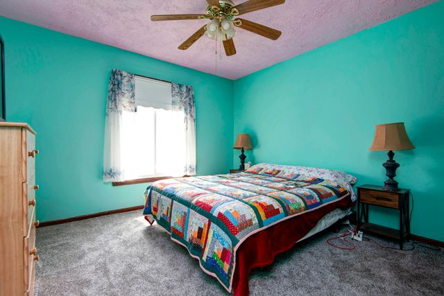 1711 W Whiteside Street, Springfield, MO 65807