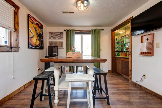 1711 W Whiteside Street, Springfield, MO 65807