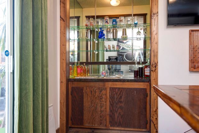 1711 W Whiteside Street, Springfield, MO 65807