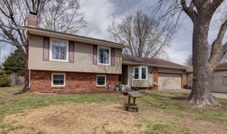 1711 W Whiteside Street, Springfield, MO 65807