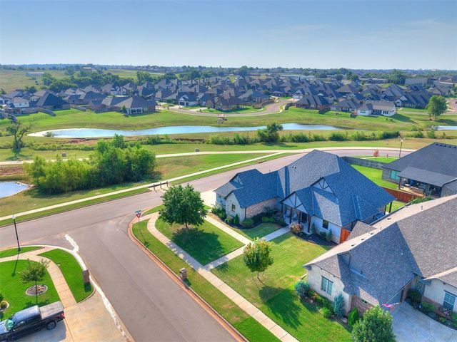604 Maple Hill Road, Norman, OK 73069