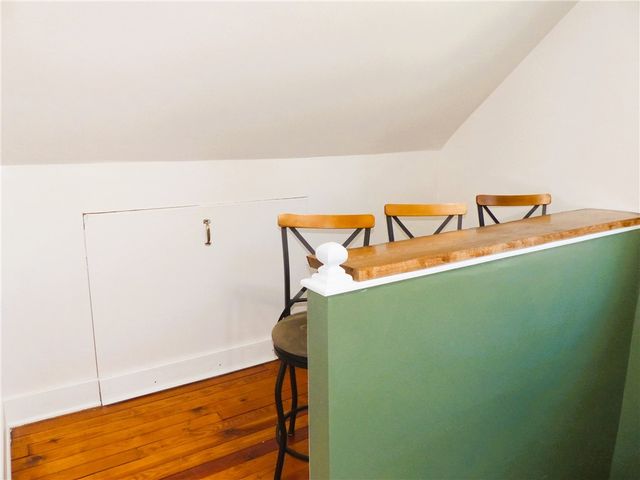 21 Elmcroft Road, Rochester, NY 14609