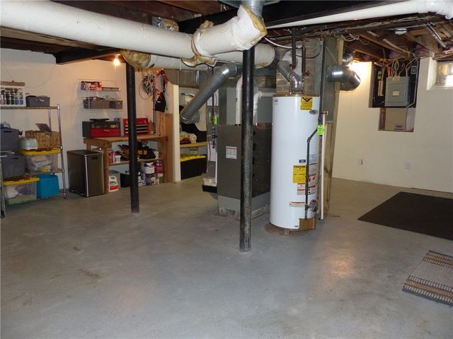 21 Elmcroft Road, Rochester, NY 14609
