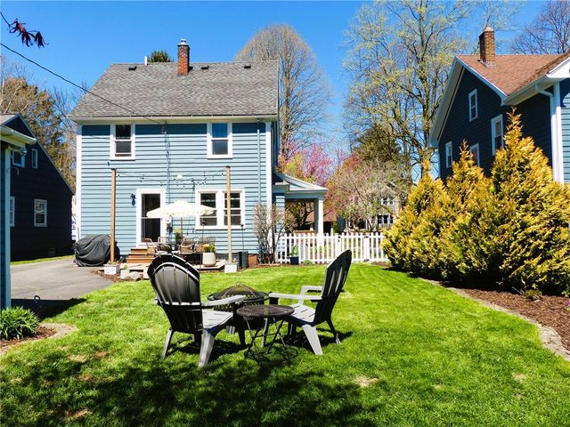 21 Elmcroft Road, Rochester, NY 14609
