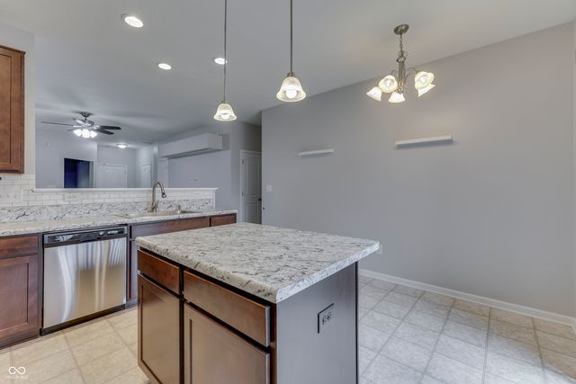202 Longleaf Lane, Greenfield, IN 46140